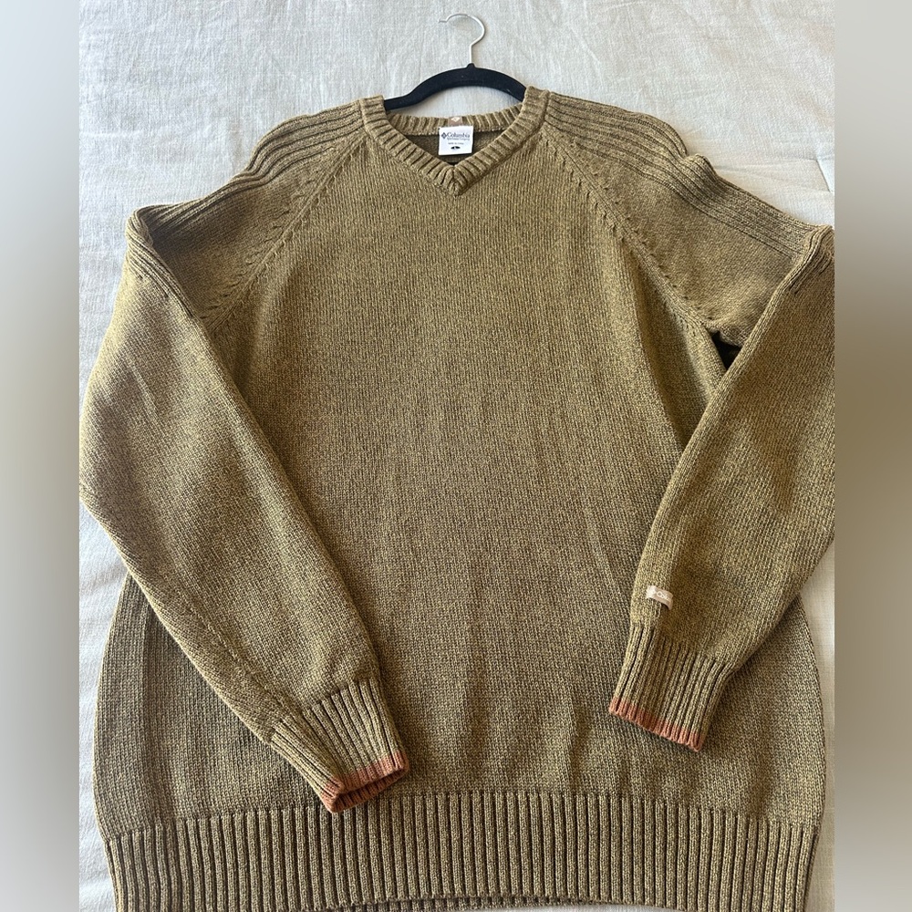 Mens Columbia sweater